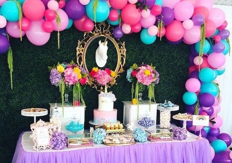 Hot Party Vibes: The Ultimate Guide to Hosting an Unforgettable Bash