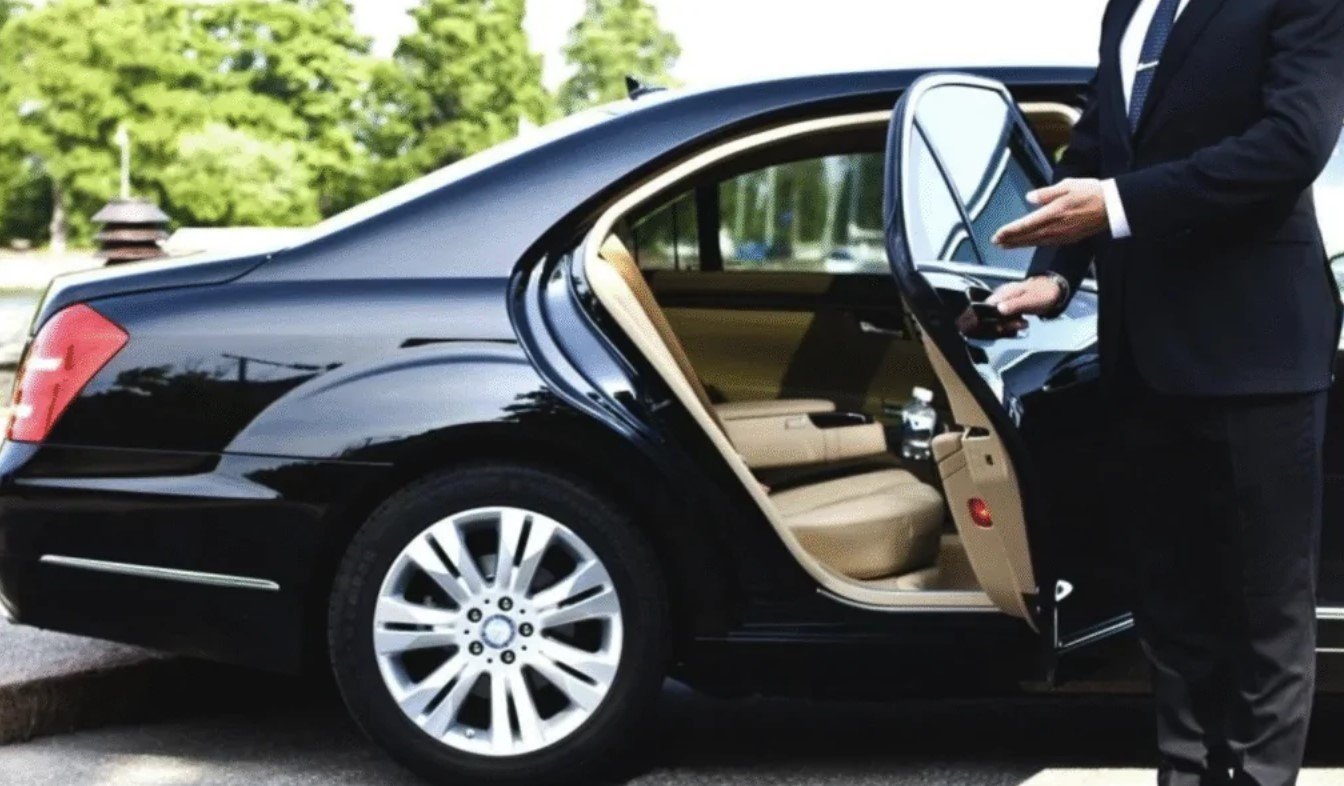 Why LAX Car Service is the Smart Choice for Business Travelers