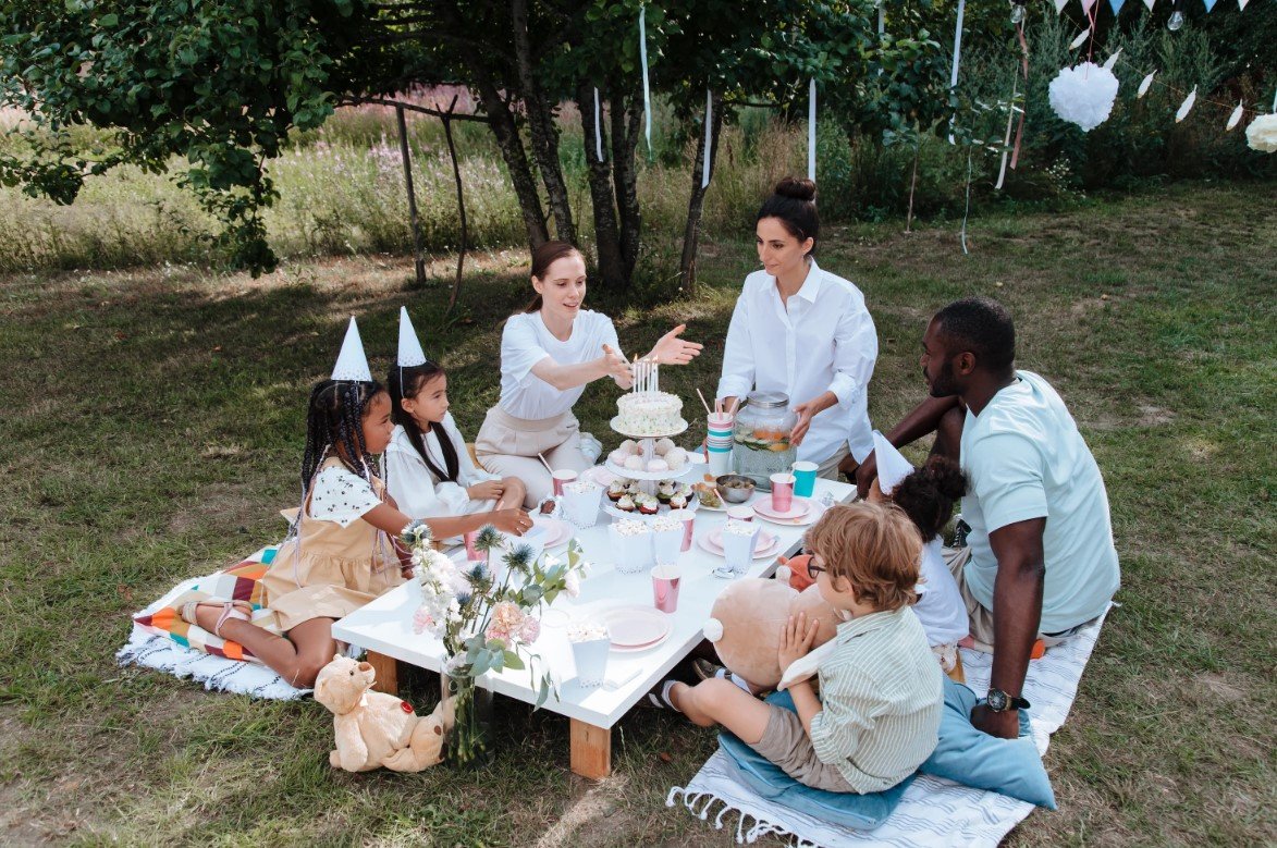 Summer Backyard Birthday Party Ideas with Creative Games, Food, and Decorations