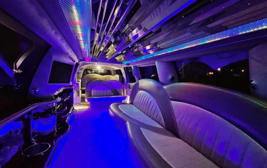 Prom Night Ideas: Rent an Oakville Limousine with Friends