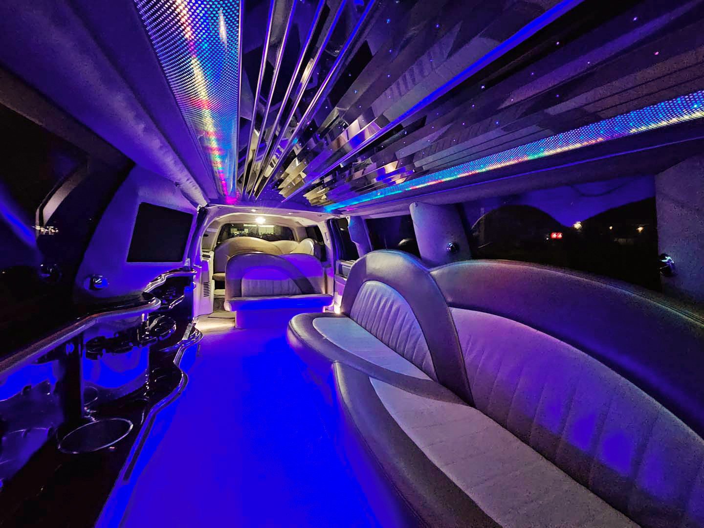 Prom Night Ideas: Rent an Oakville Limousine with Friends